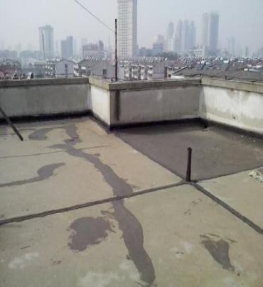 长寿漏水维修 楼顶漏水是什么原因，楼顶漏水维修方法是什么?